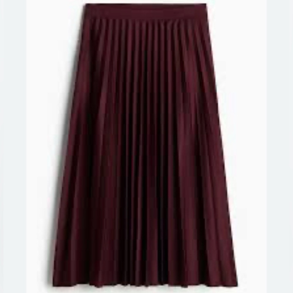 H&M Pleated Maxi Skirt in Burgundy